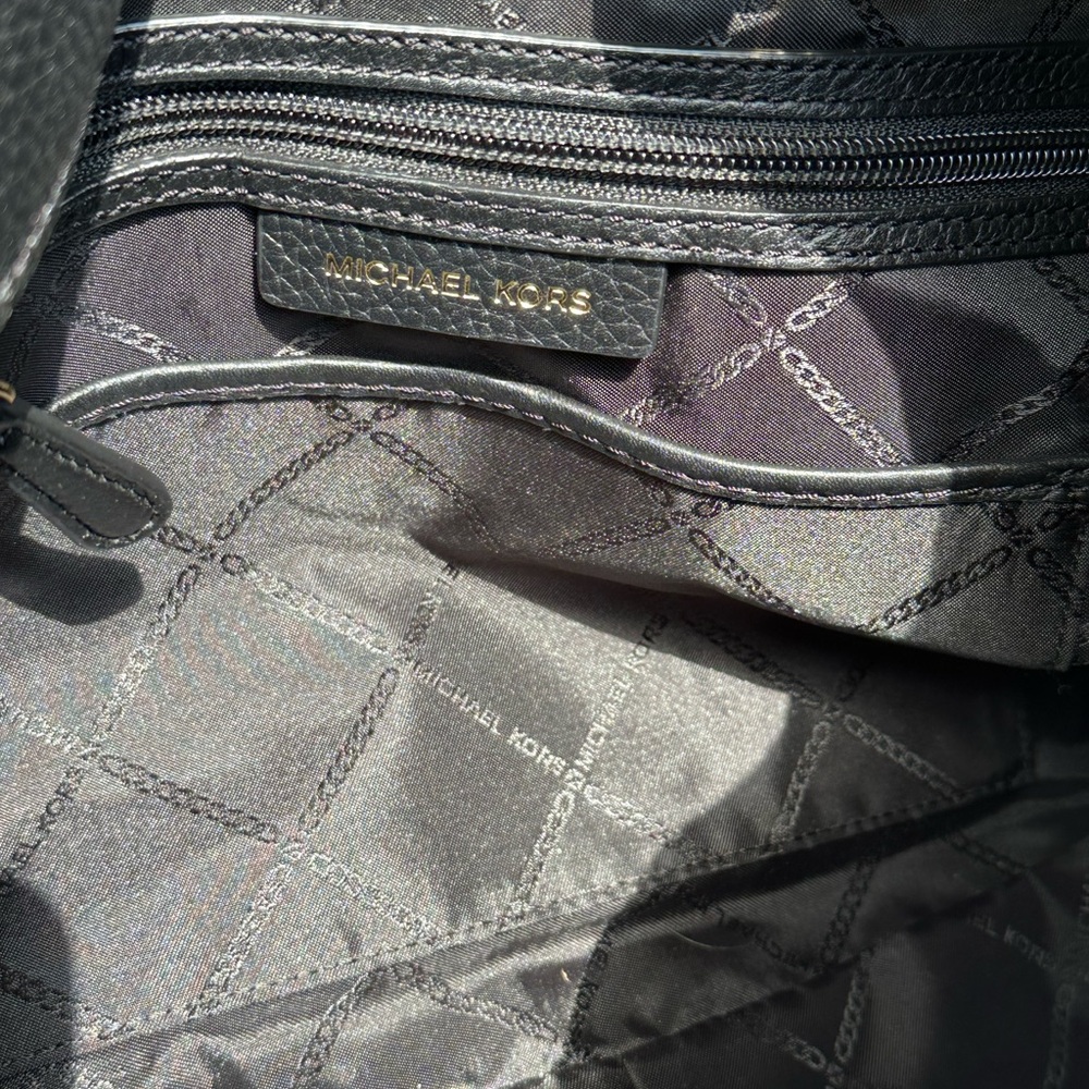 Michael Kors Black Hobo Bag with Textured Leather very good condition. - Picture 9 of 17